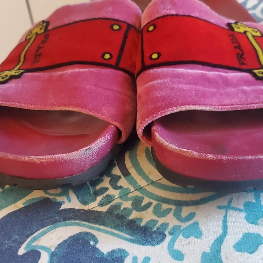 Authentic Prada sandals - Picture 7 of 9